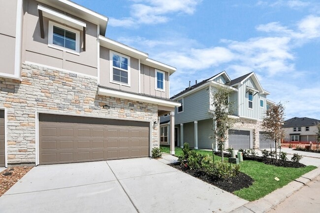 Building Photo - 2205 Via Cami Ln