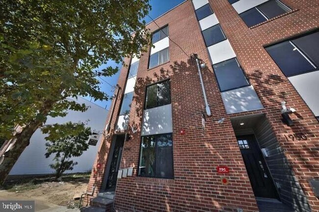 Building Photo - 1950 N 6th St