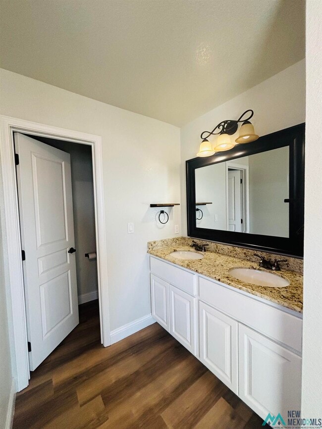 Building Photo - 517 Almond Tree Ln