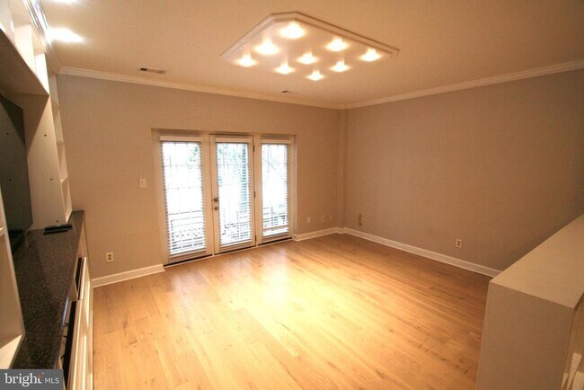 Building Photo - 3924 Chesterwood Dr