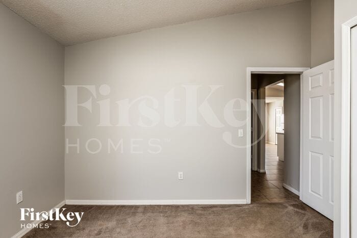 Building Photo - 7540 Groveoak Dr