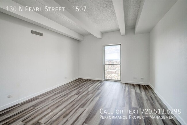 Building Photo - 130 N Pearl St