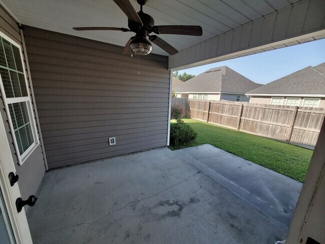 Building Photo - 4212 Bright Creek Rd