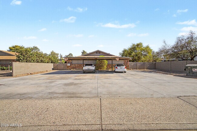 Building Photo - 2931 E Beck Ln
