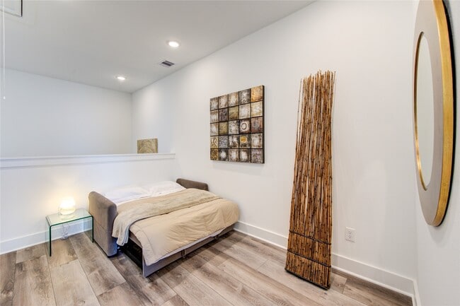 Building Photo - 2906 Stevens St