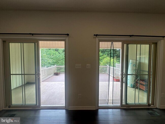 Building Photo - 10402 Steeplechase Run Ln