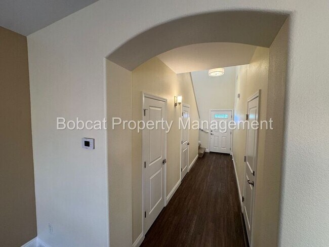 Building Photo - 1226 Saltern Dr