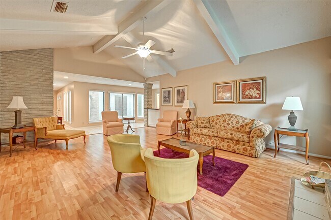 Building Photo - 3631 Glenpine Dr