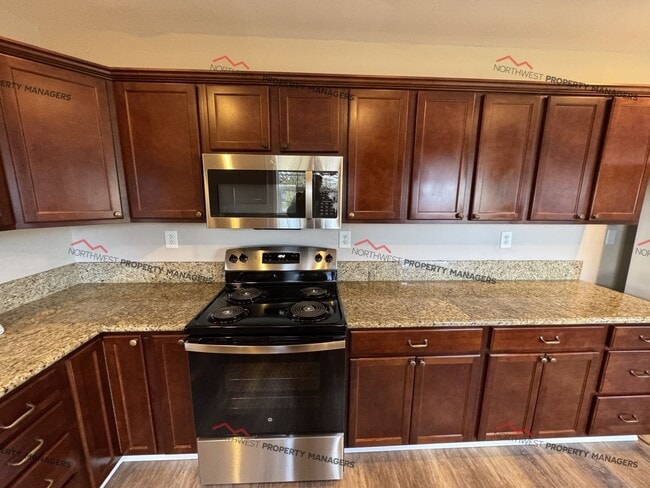 Building Photo - STATUS: *PENDING APPLICATION*  - R100  $2295