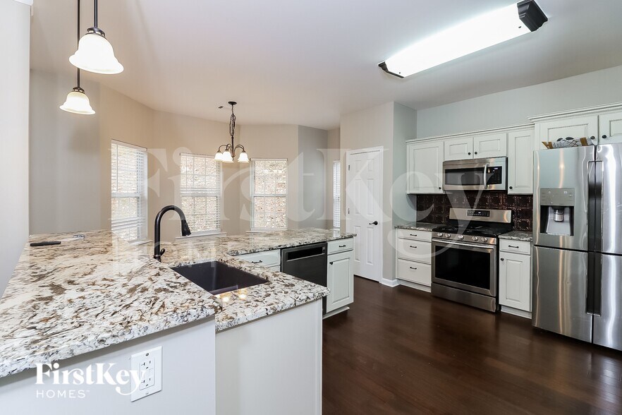 Building Photo - 1805 Lightwood Ln NW