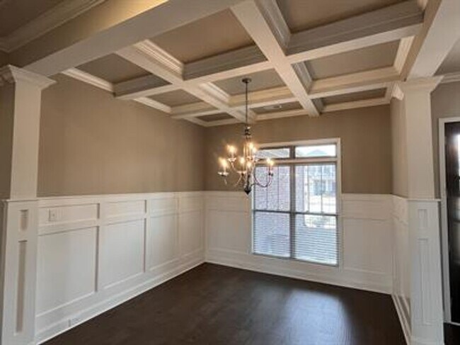 Building Photo - 7419 Flint Xing Cir SE