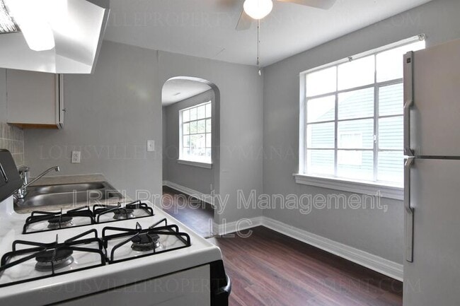 Building Photo - 512 Inverness Ave