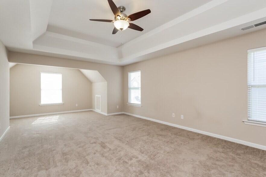 Building Photo - 4455 Ambassador Way