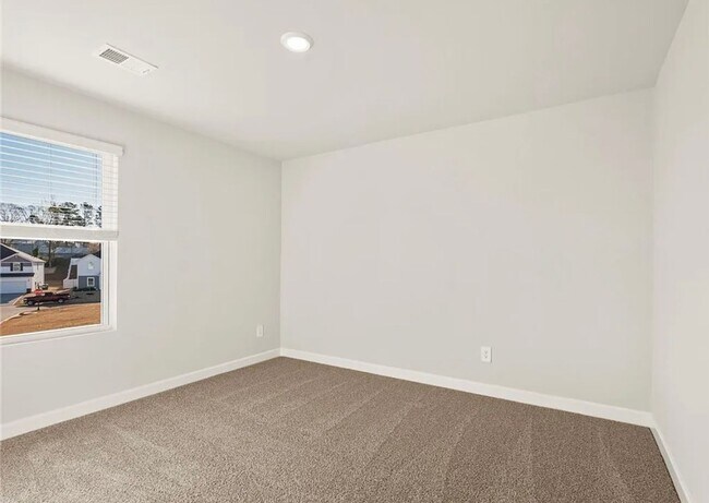 Building Photo - Beautiful 4/3 Available Now!