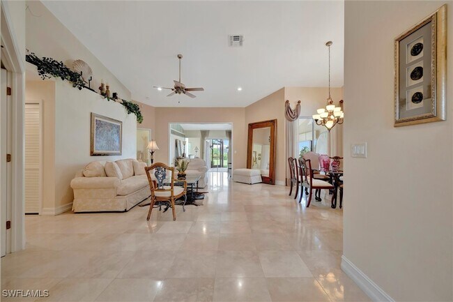 Building Photo - 9341 White Hickory Ln