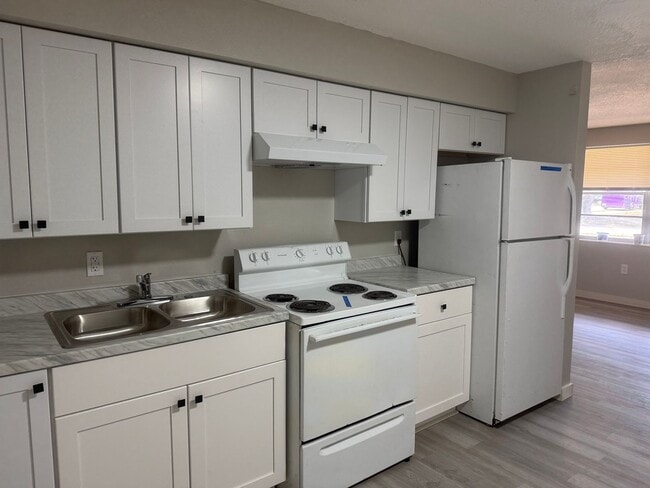 Building Photo - one bed one bath