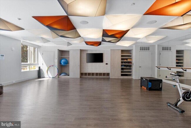 Building Photo - 145 Riverhaven Dr