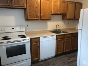 Building Photo - Spacious 2 Bedroom Townhouse