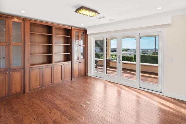 Building Photo - 6404 Avenida Wilfredo