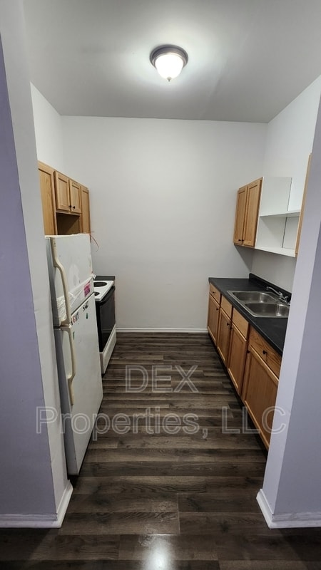 Building Photo - 5096 Minerva Ave