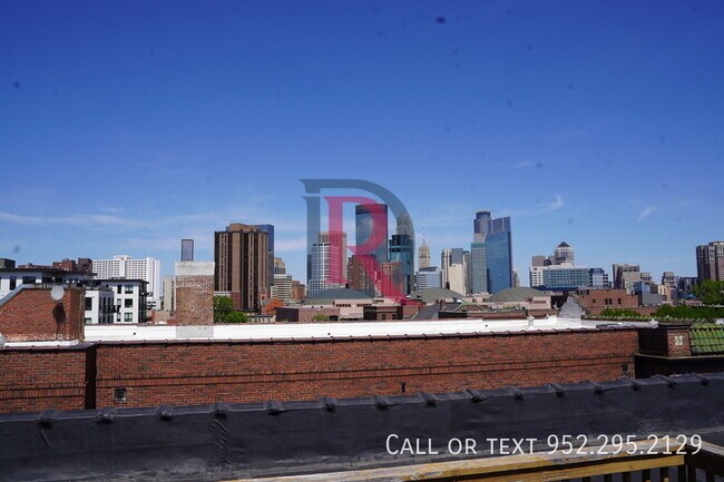 Building Photo - 1820 1st Ave S
