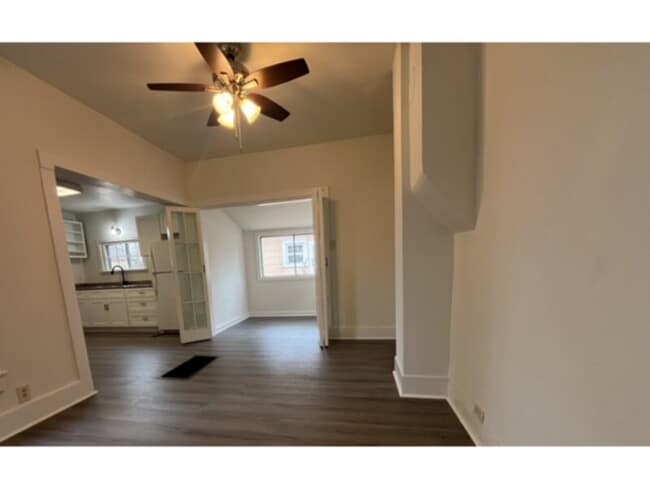 Building Photo - Recently updated Westside home!