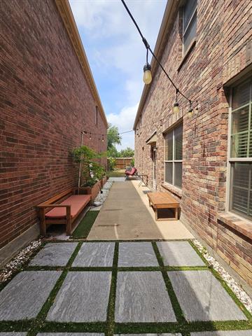 Building Photo - 1713 Estacado Dr