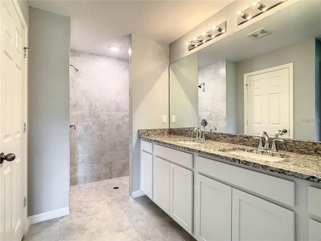 Building Photo - 27307 Tierra Del Fuego Cir