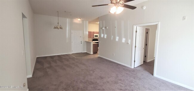 Building Photo - 6094 Maggies Cir