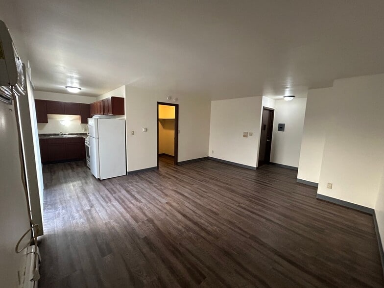 Interior Photo - Colony Court Apartments LLC