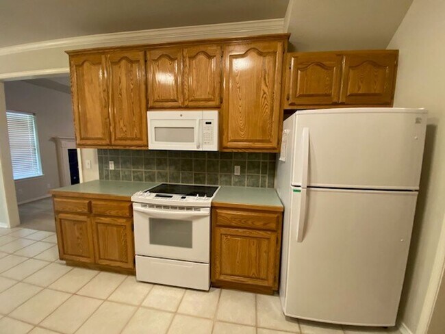 Building Photo - Coming Soon!!!!!  Union schools: 4 bedroom...