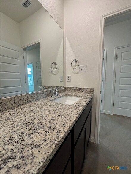 Building Photo - 2933 Quail Rdg Ln