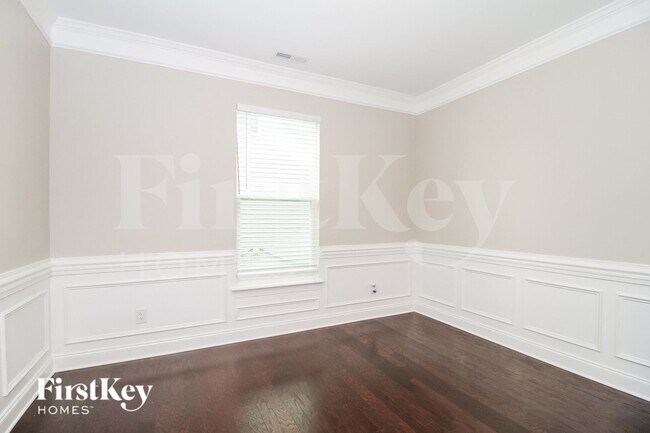 Building Photo - 130 Habersham Ct