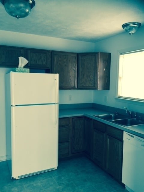 Building Photo - 308 4th St