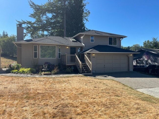 Building Photo - Beautiful Country Setting-2 Bedroom Home