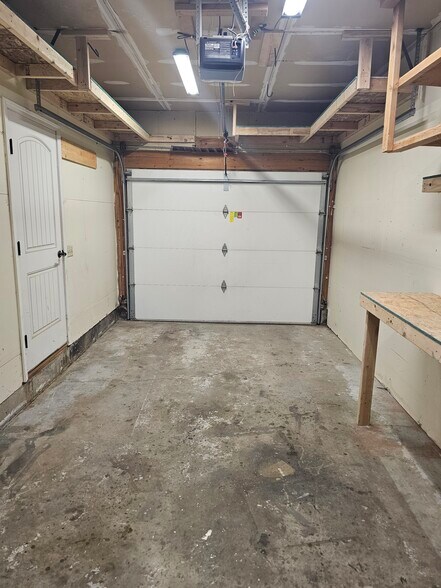 Building Photo - 2608 Gallery View Dr