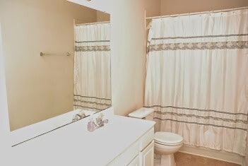 Building Photo - 21534 Oak Park Trails Dr