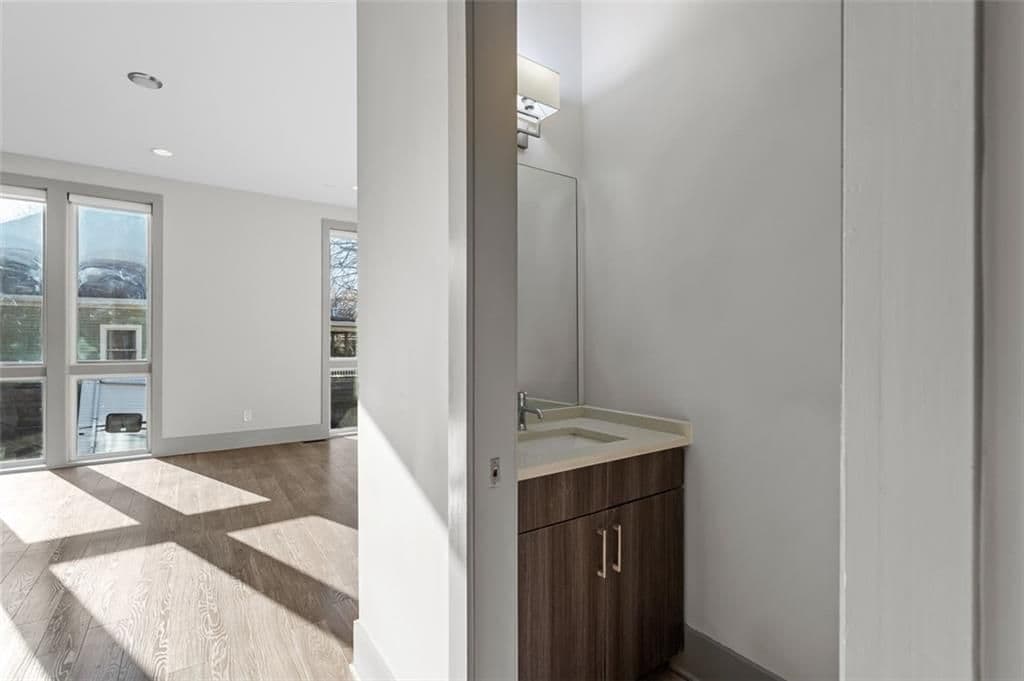 Building Photo - 63 Reynolds Square Ln