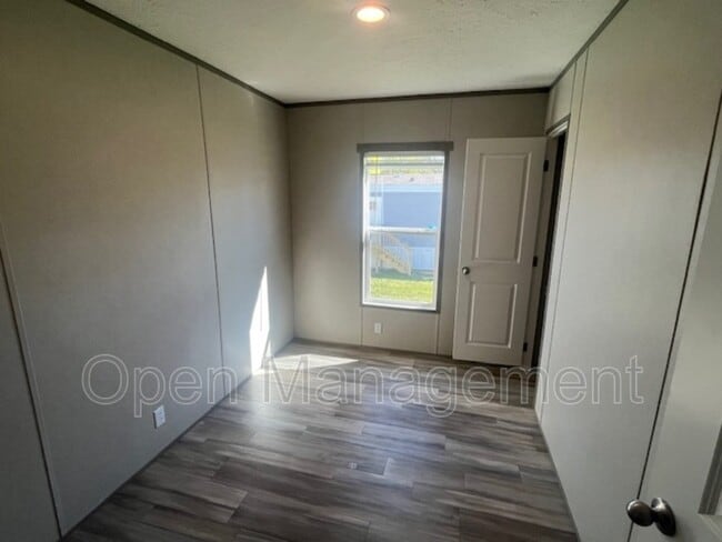Building Photo - 17481 Orange Grove Rd
