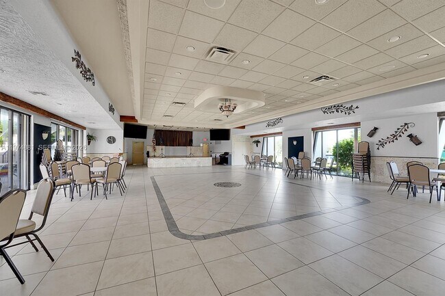 Building Photo - 405 Bennington Ln