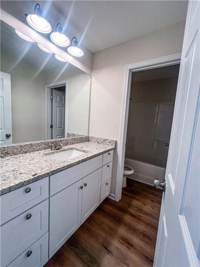 Building Photo - 2 Bedroom Single Family Home - Forsyth County