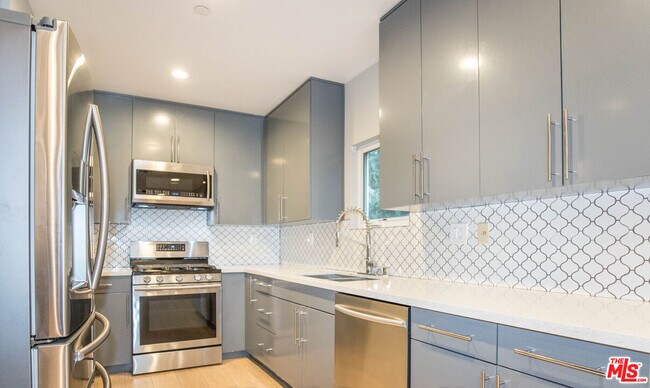 Building Photo - 6546 La Mirada Ave