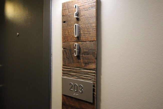 Building Photo - Luxury Loft in historic setting
