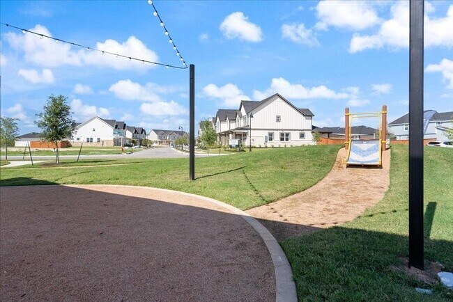 Building Photo - 2510 Ophelia Levi Ln