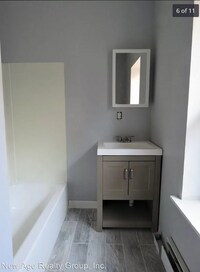 Building Photo - 5046 Hazel Ave