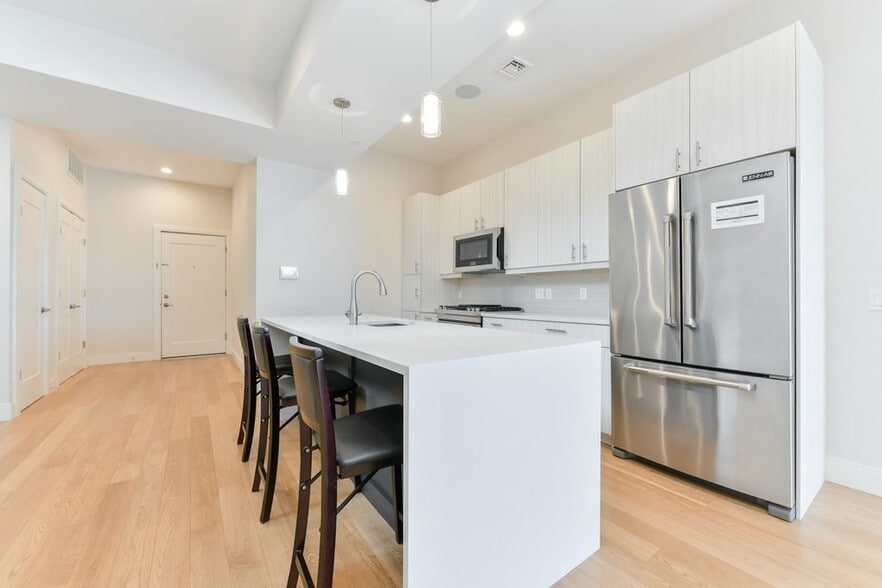 Building Photo - 488 Dorchester Ave