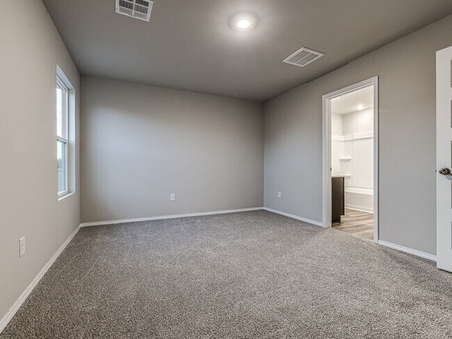 Building Photo - Brand New Construction + 4 bedrooms + Must...