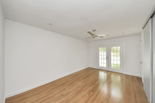 Building Photo - 7610 Highmeadow Dr