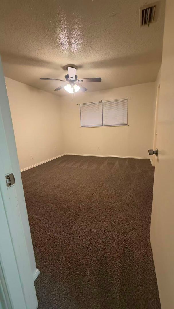 Building Photo - Beautiful 3 Bedroom 2 Bathroom in Rowlett!