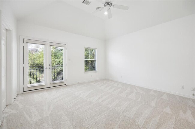Building Photo - 4013 Blossom St